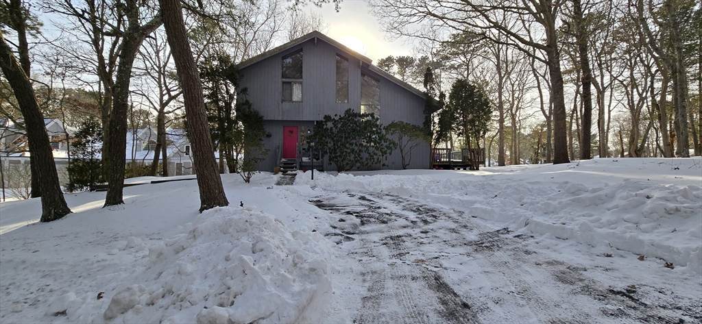 51 Fairway Ln - Photo 1