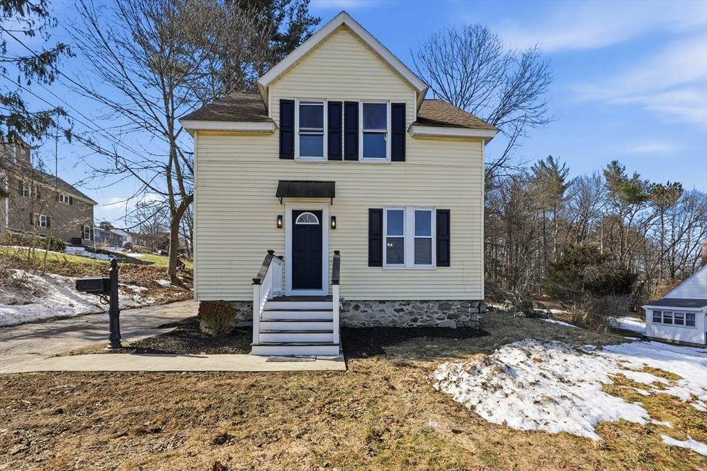 36 Central St - Photo 1