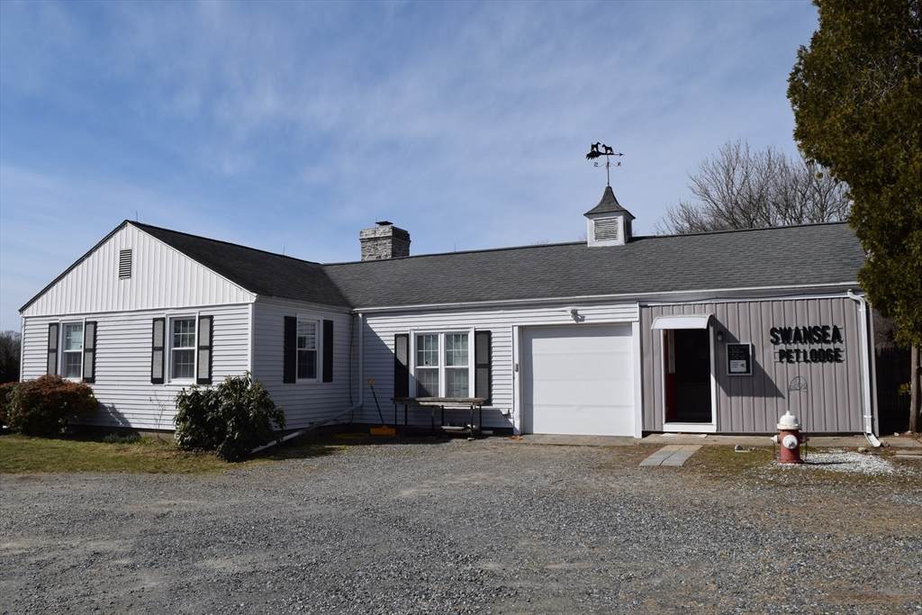 475 Cedar Ave - Photo 1