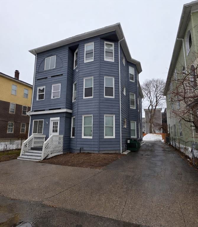 8 Pelham St - Photo 1