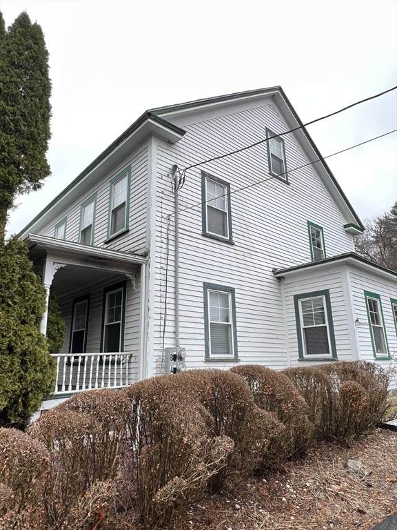 8 Mechanic St - Photo 1