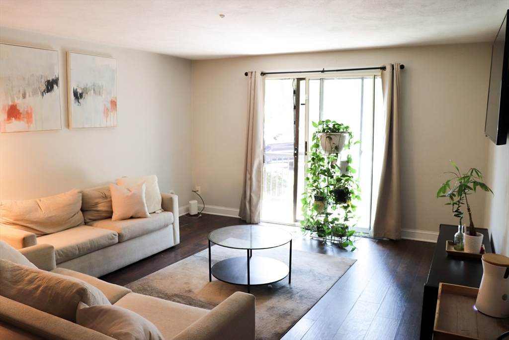 232 Canton St - Photo 1