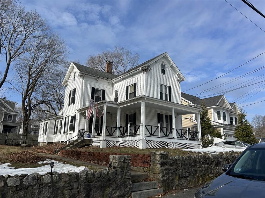 105 Oakdale Ave - Photo 1