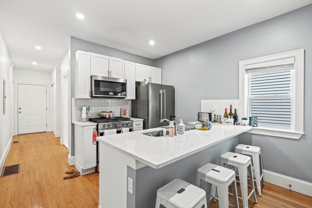 55 Saxton Street - Photo 1