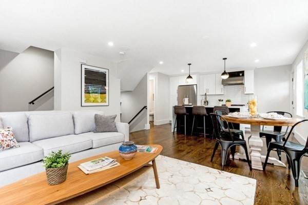 10 Brook St - Photo 1