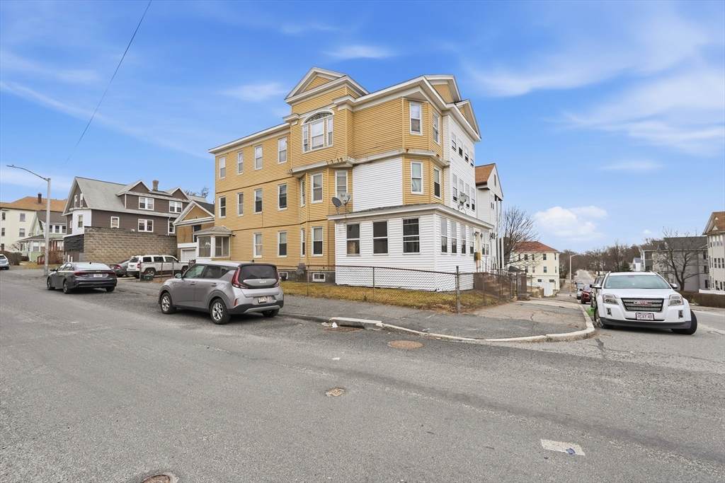 61 Cohasset St - Photo 1