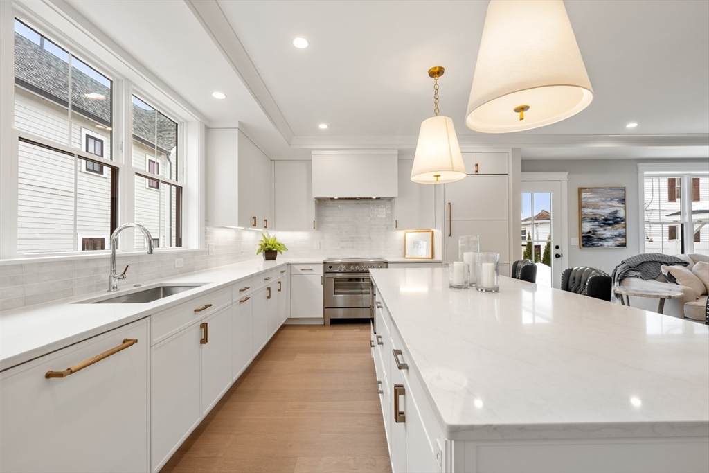 237 California St - Photo 1