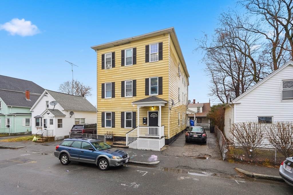 14-14 1/2 Hacker Street - Photo 1