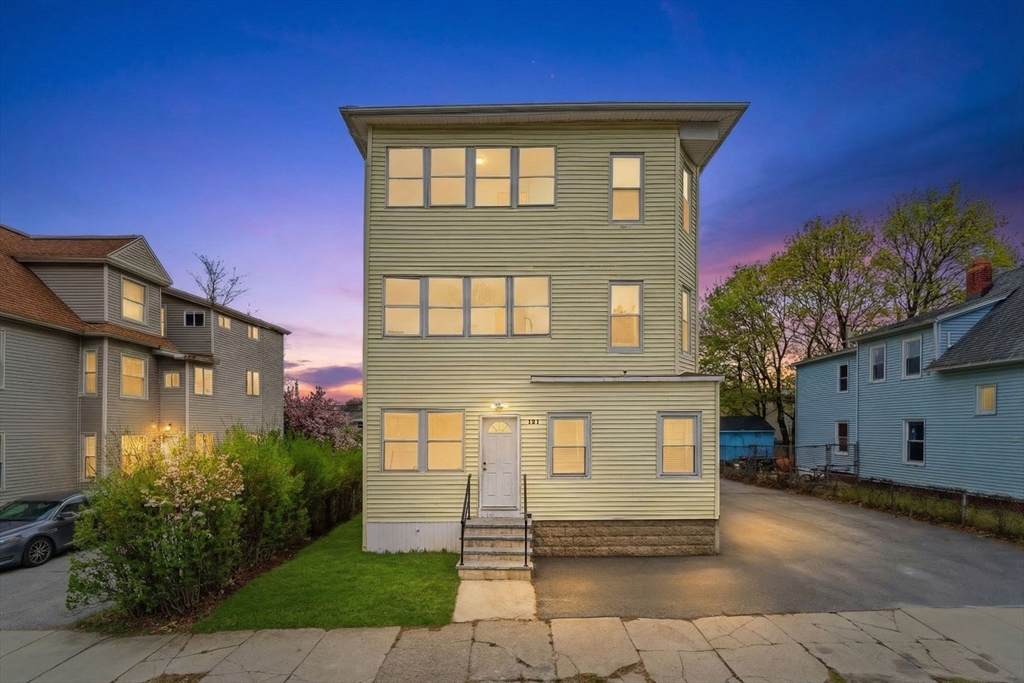 121 Winfield St. - Photo 1
