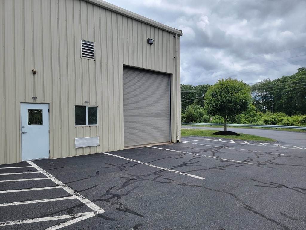 837 Upper Union St - Photo 1