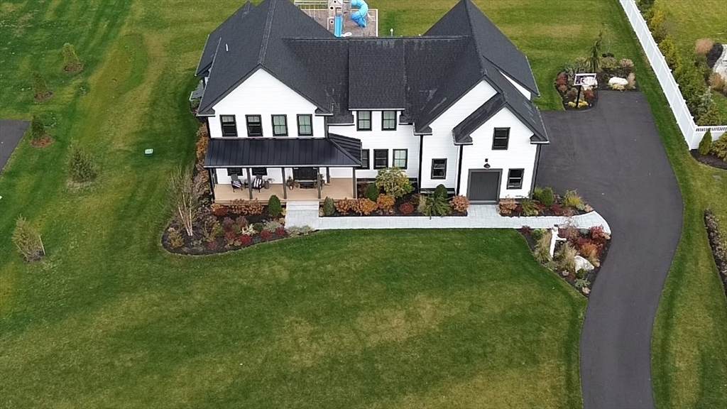 4 Dairy Farm Ln - Photo 1