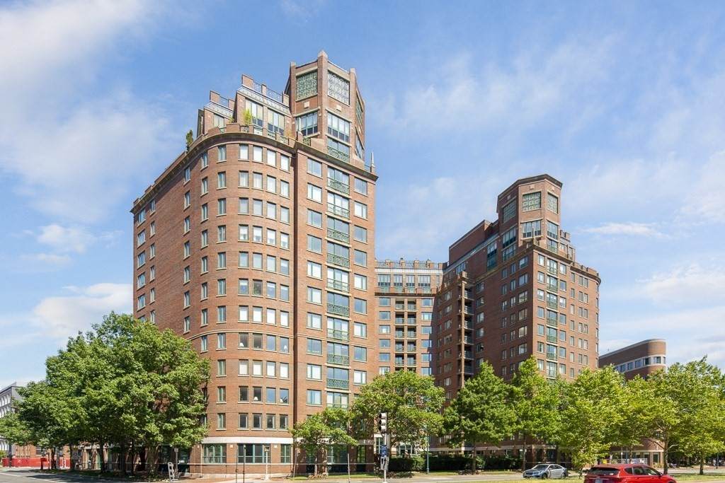 10 Rogers Street - Photo 1