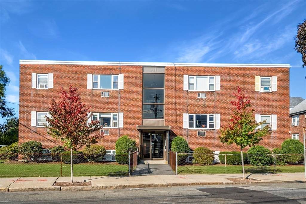 297 Main St - Photo 1