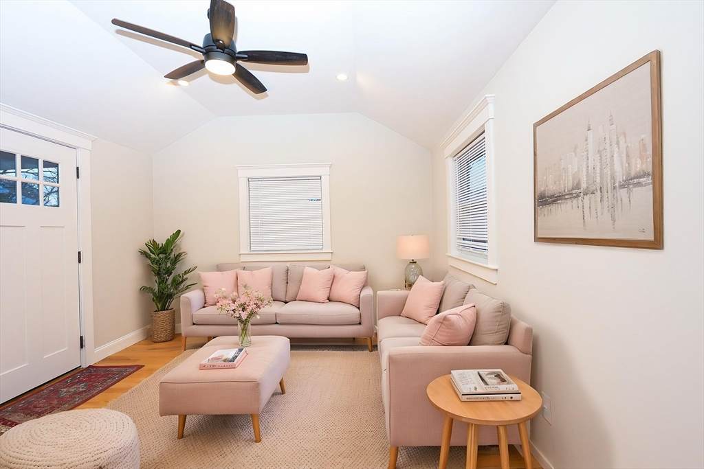 85 Oak St - Photo 1