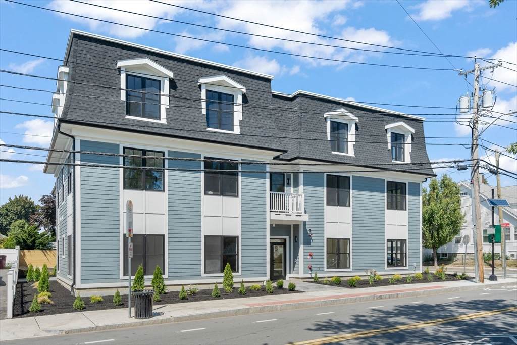 260 Elm St - Photo 1