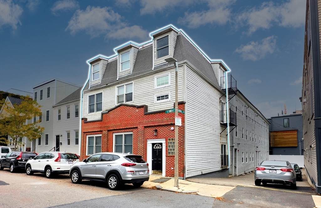 550 E 3rd St - Photo 1