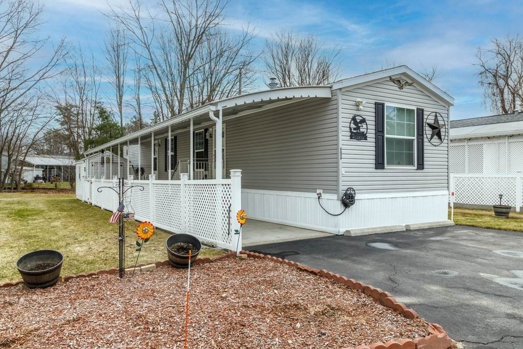 556 Central Street - Photo 1