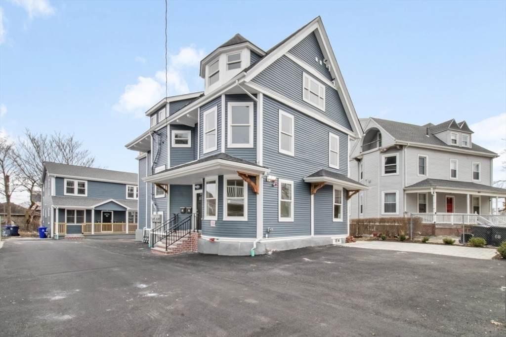 66-66R Stanley St - Photo 1