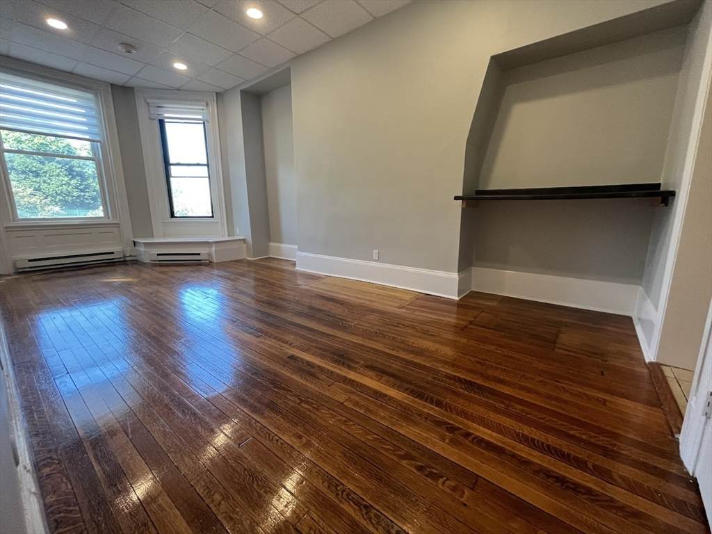 506 Beacon - Photo 1