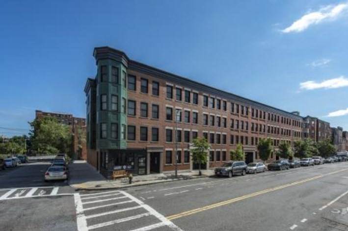 51 Chelsea Street - Photo 1