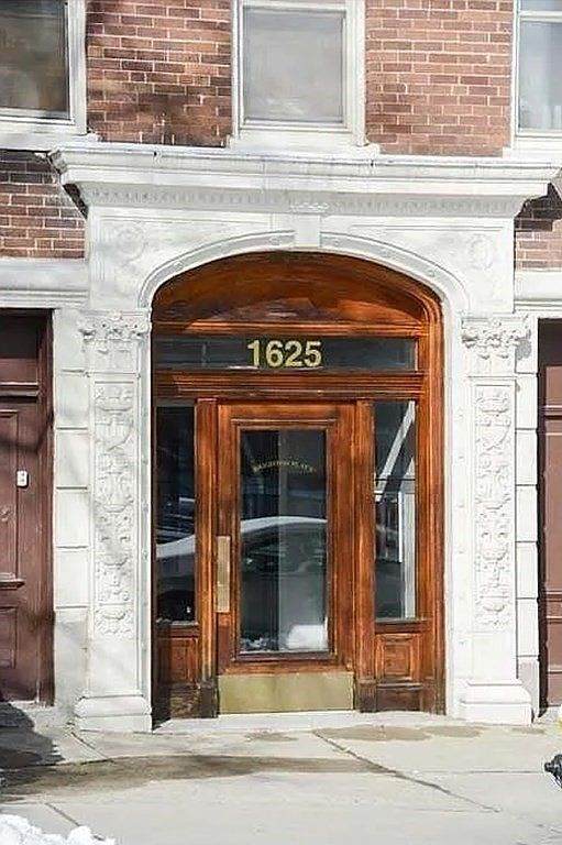 1625 Commonwealth Ave - Photo 1