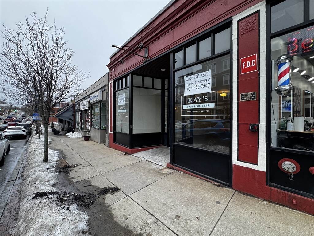 28-42 Commercial St - Photo 1