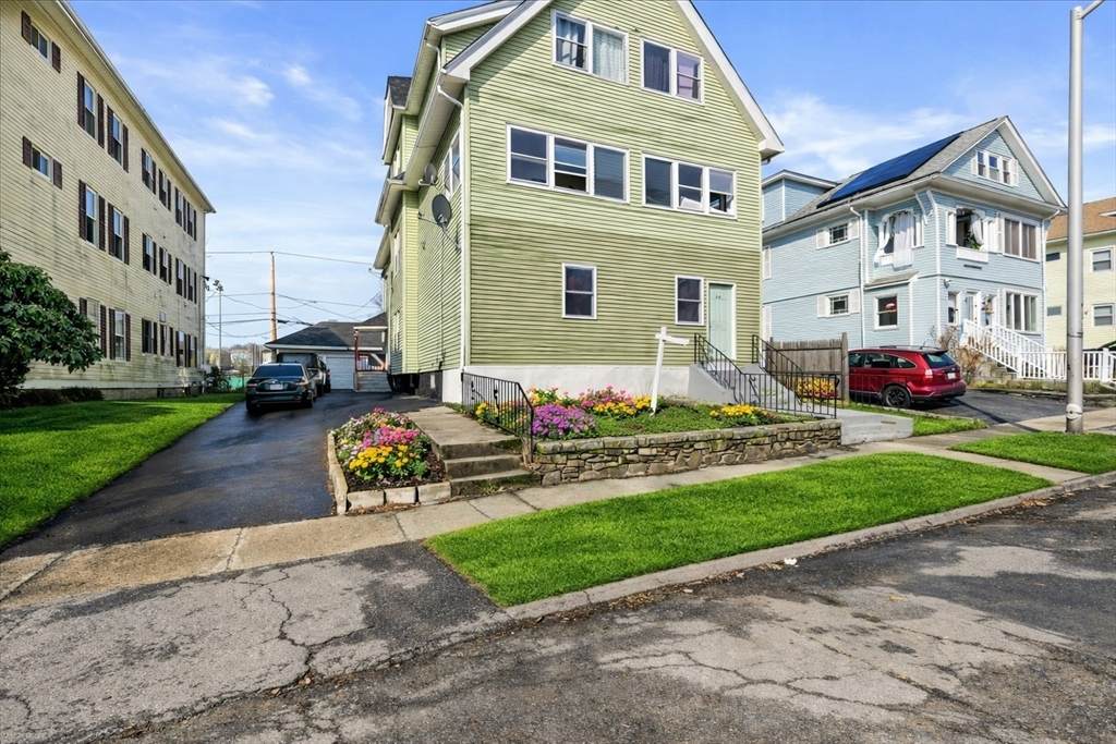 33 Woodford St - Photo 1