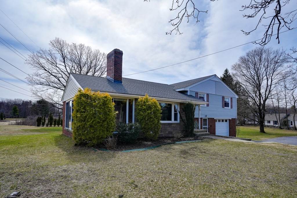 95 Grove St - Photo 1