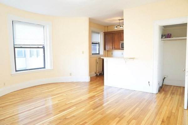 1091 Boylston Street - Photo 1