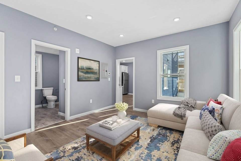 167 Lexington - Photo 1