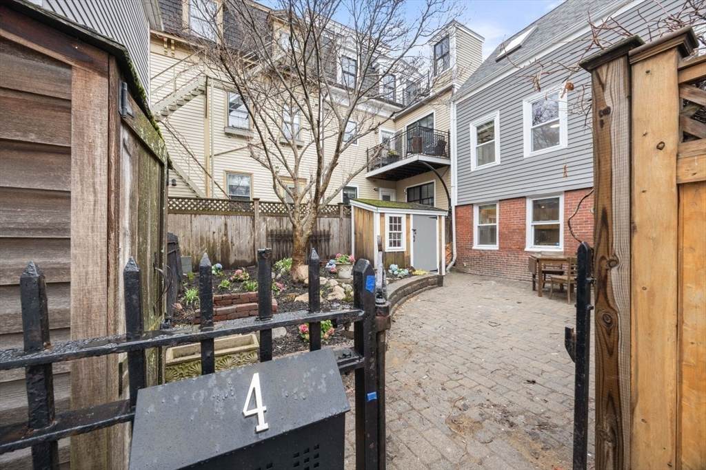 4 Mead Street Ct - Photo 1