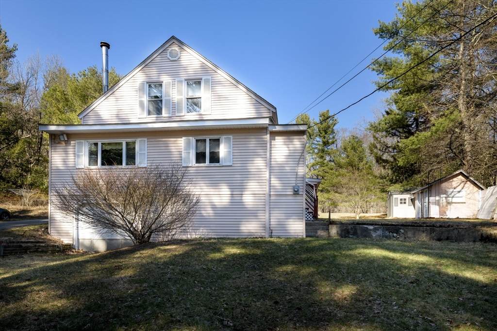 1138 Wachusett St - Photo 1