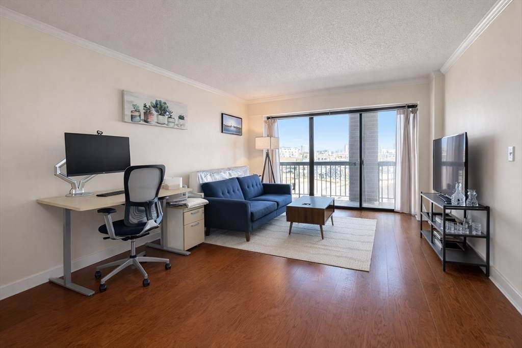 15 N Beacon St - Photo 1