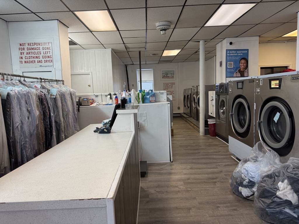 9999 Confidential - Photo 1