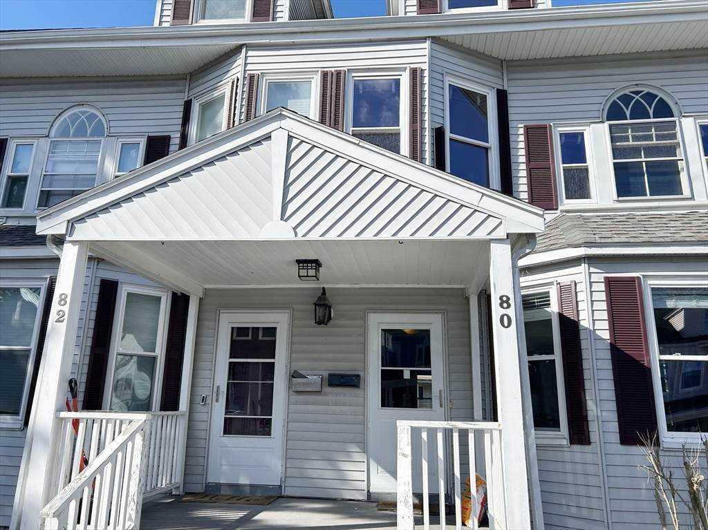 80 Linden St - Photo 1