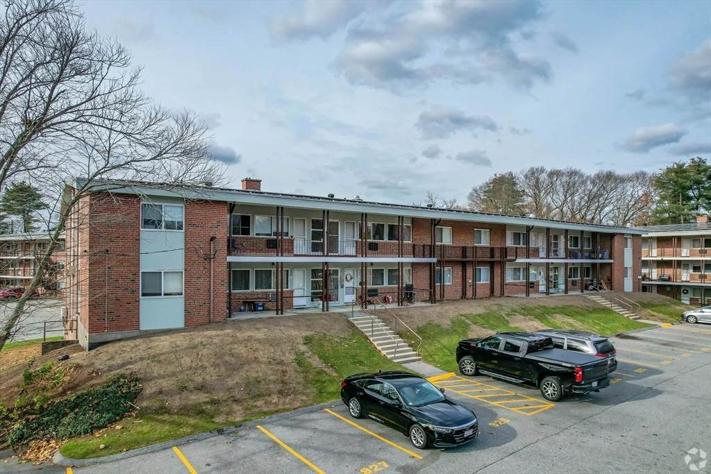 8 Lake View Gardens - Photo 1