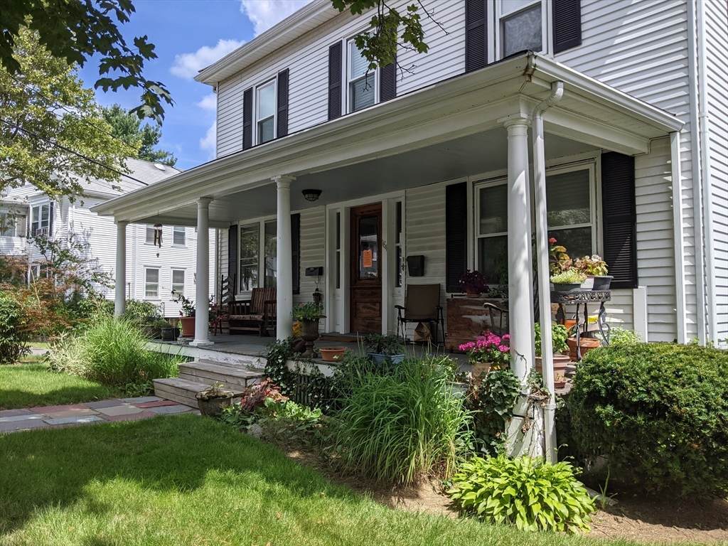 184 White St - Photo 1