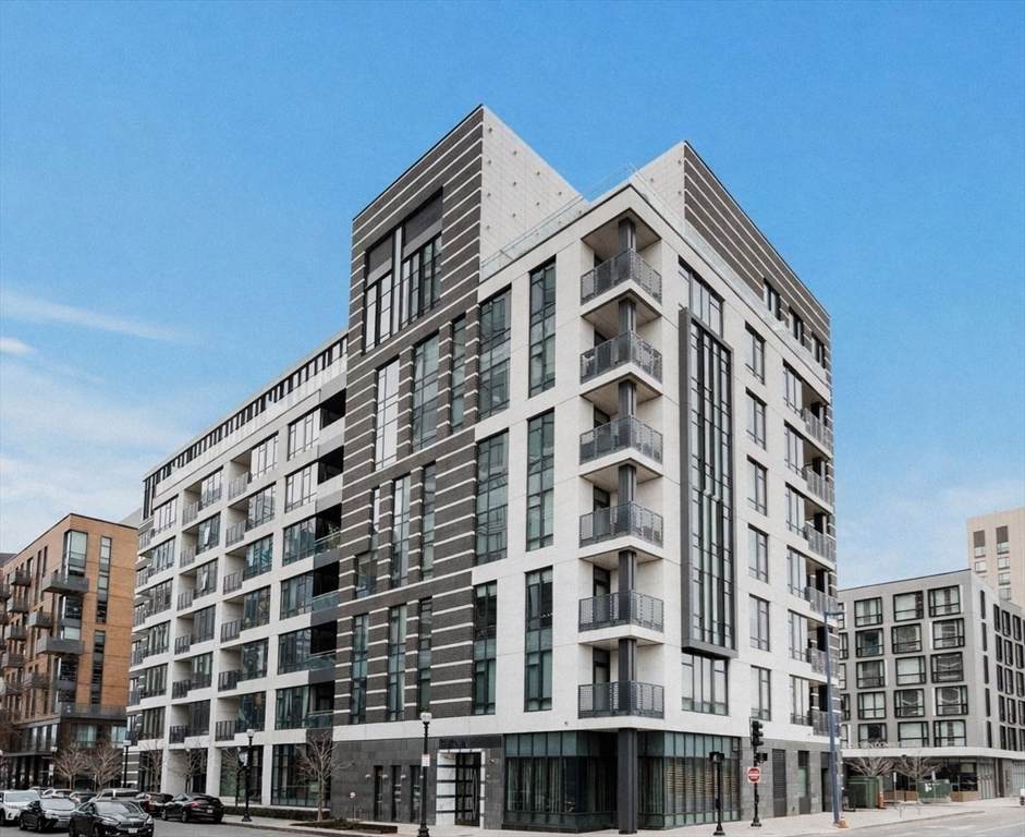 40 Traveler St - Photo 1