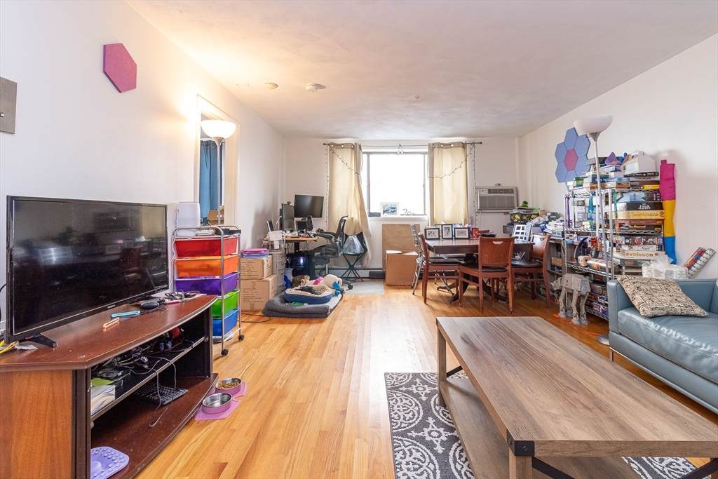 25 Linden Ave - Photo 1