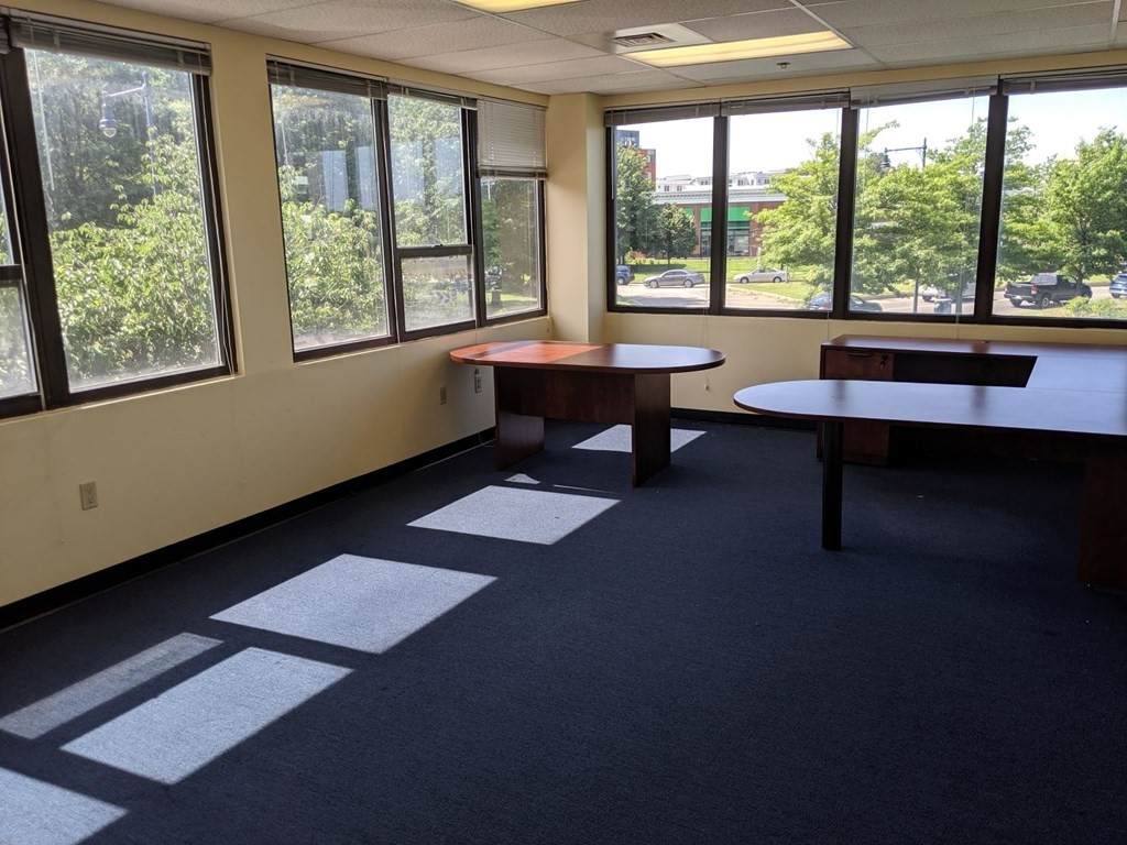 545 Concord Ave - Photo 1