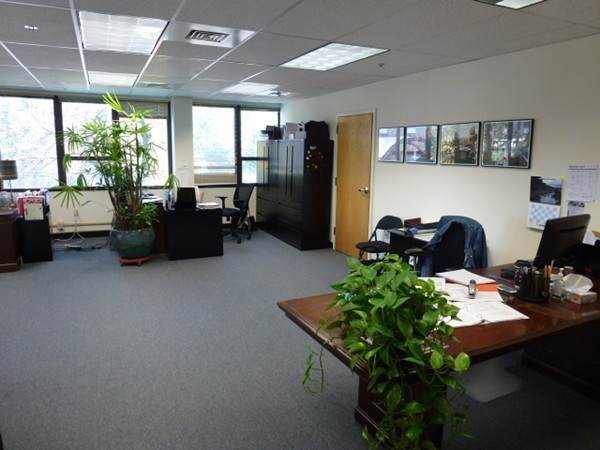 545 Concord Ave - Photo 1