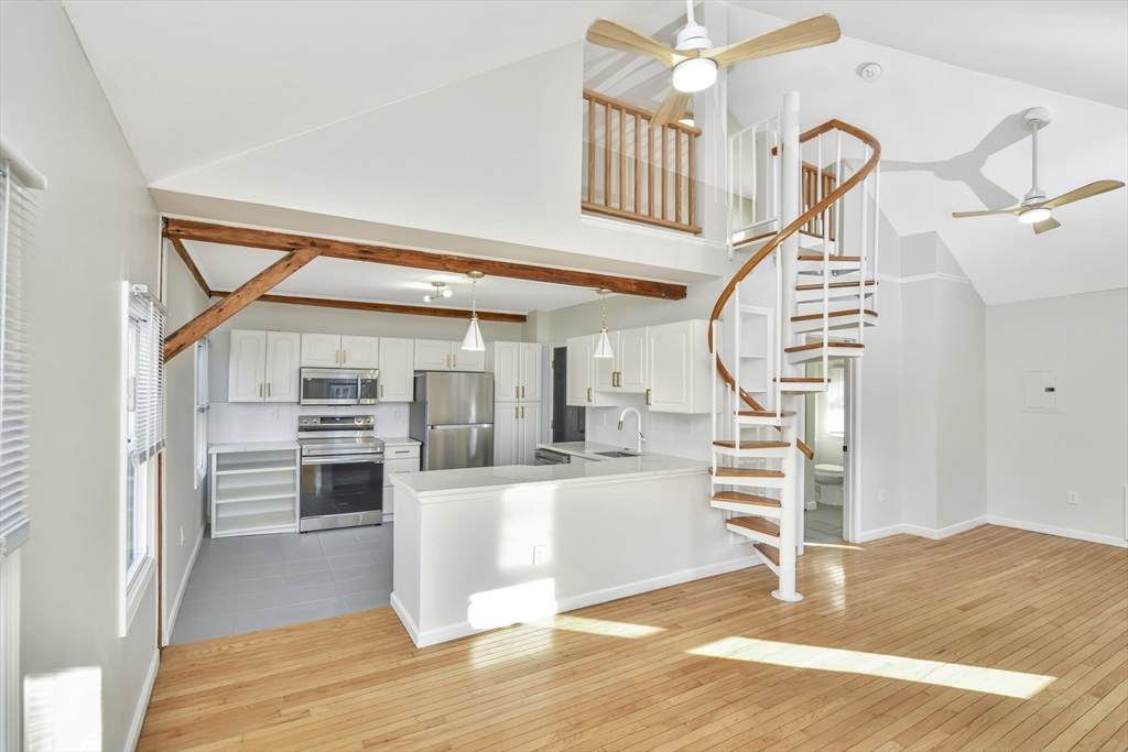 21 Park St - Photo 1