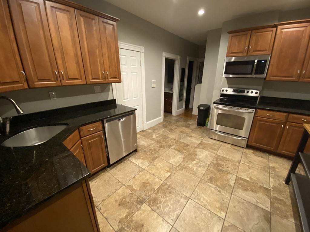 422 Hanover Street - Photo 1
