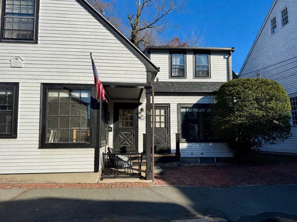 69 Washington St - Photo 1