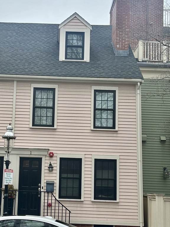1 Common St - Photo 1