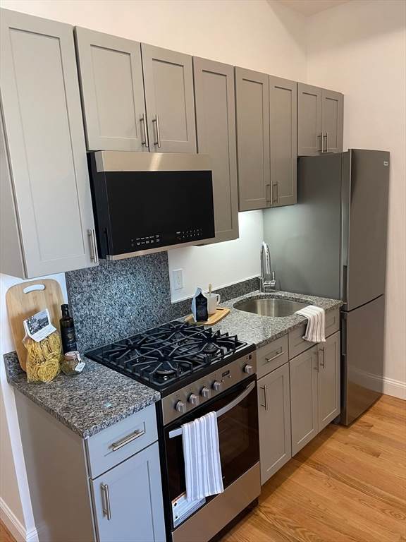 52 Washington St - Photo 1