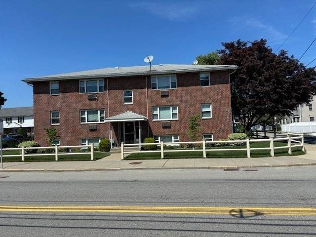189 River St - Photo 1