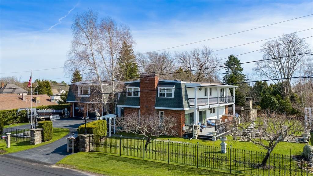 https://bt-photos.global.ssl.fastly.net/mlspin/orig_boomver_1_73496949_2.jpg