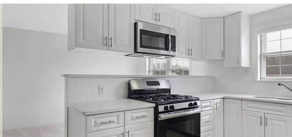 200 Bedford - Photo 1