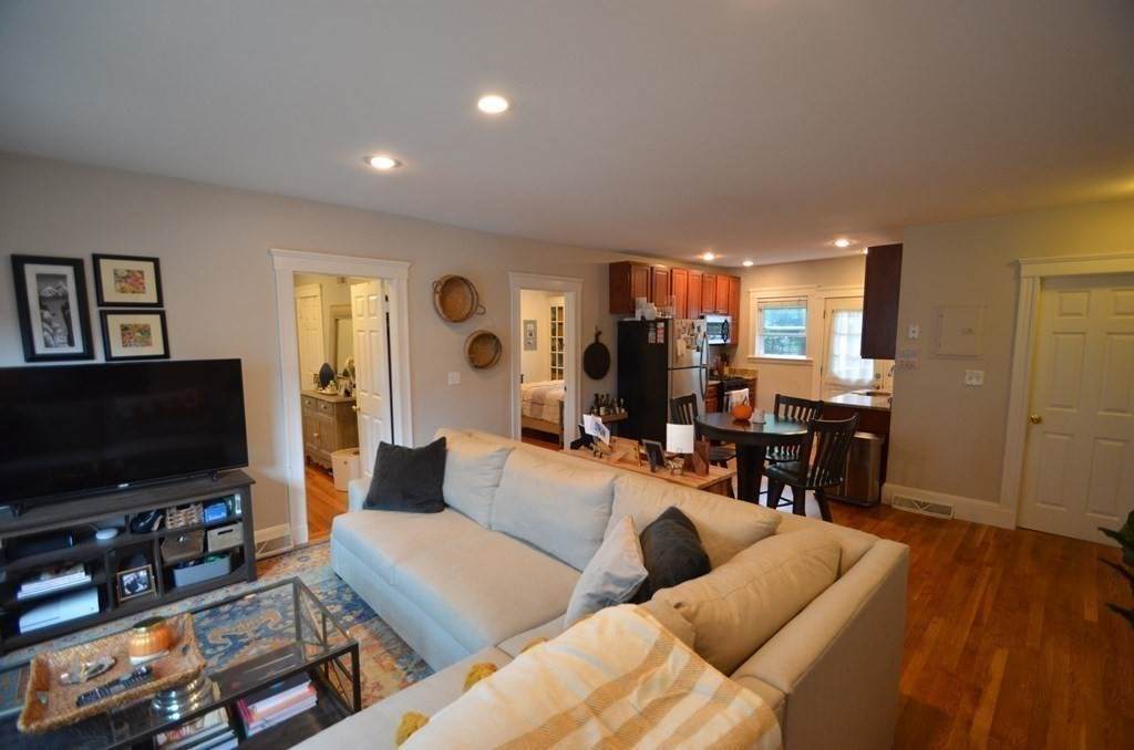 103 Welles Ave - Photo 1